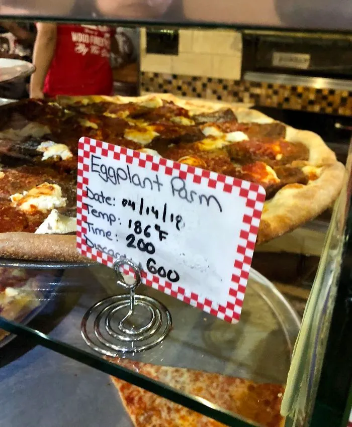 This Local Brooklyn Pizzeria Tells You How Fresh It Is