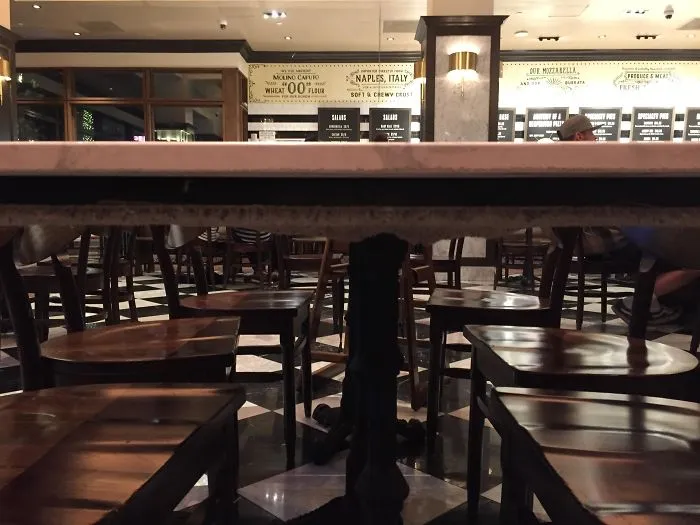 800° Pizzeria Has Carpet Under The Table So You Don't Bang Your Knees On The Hard Marble