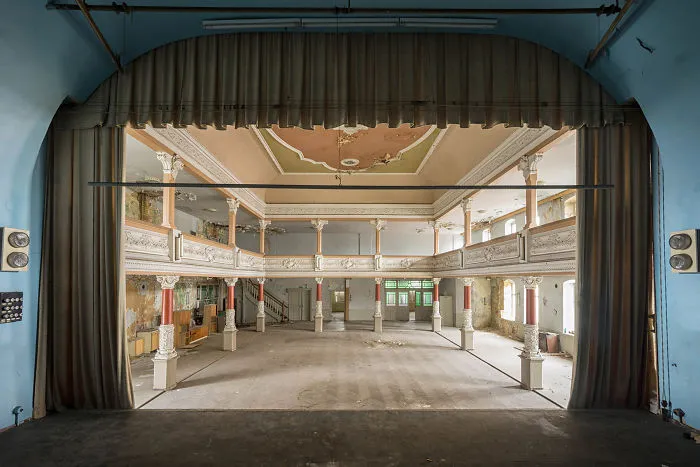 Salón de baile turquesa, Alemania