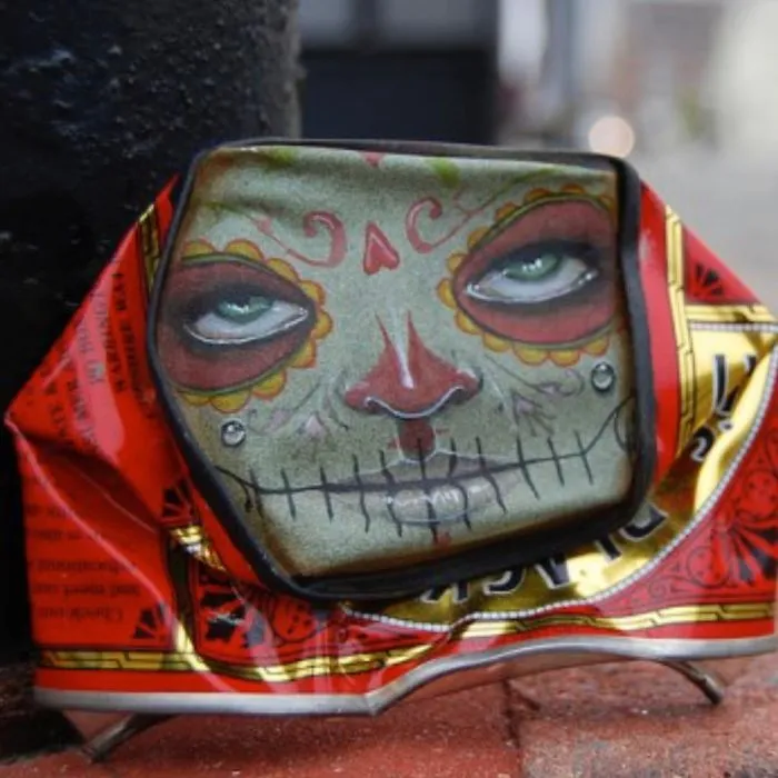 Artist Leaves His Paintings For People To Find After Getting Rejected By Art Galleries
