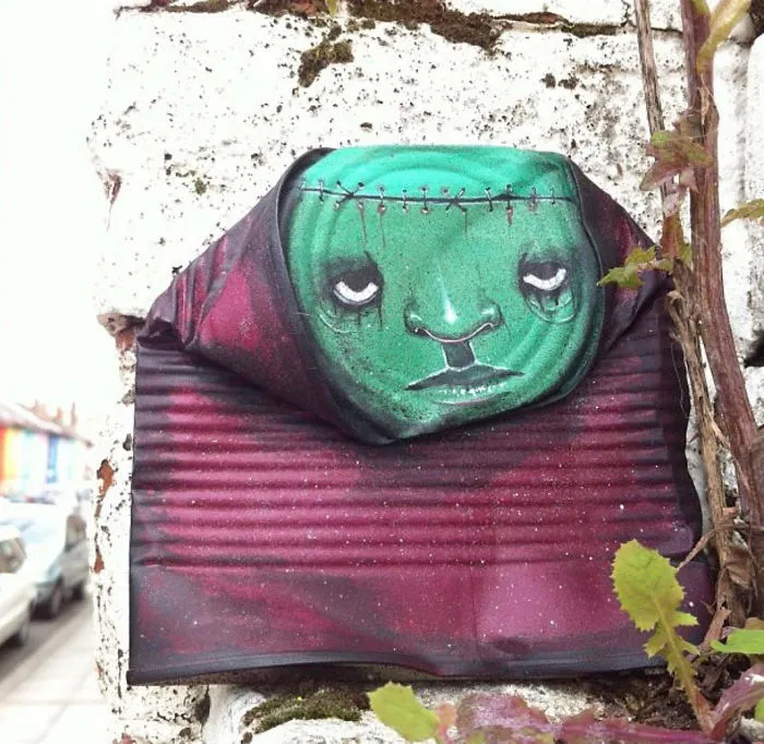 Artist Leaves His Paintings For People To Find After Getting Rejected By Art Galleries