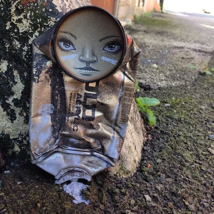 Artist Leaves His Paintings For People To Find After Getting Rejected By Art Galleries