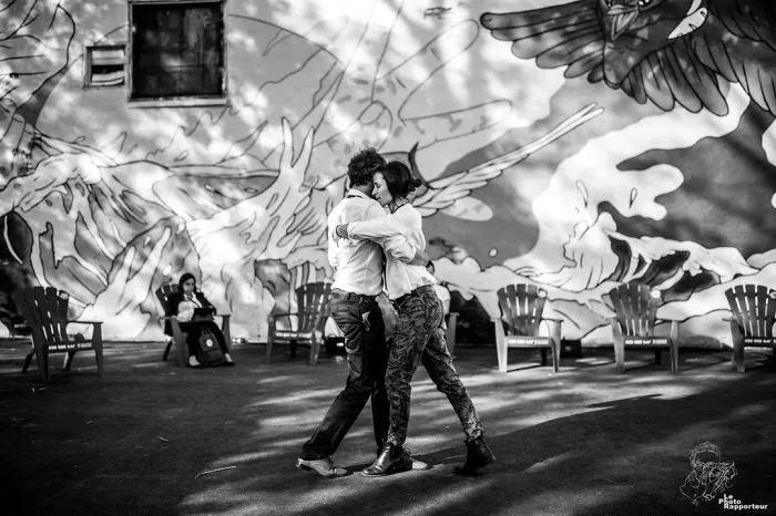 On Wednesday, May 23rd 2018 At 7:39 Pm, A Couple Of Dancers Were Dancing A Tango, Completely Tuning Out The World Around Them