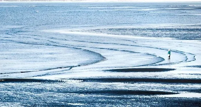 Photographer Captures The Loneliness Spirit