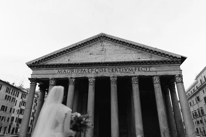 We Photographed A Wedding In Rome While The City Was Still Asleep!