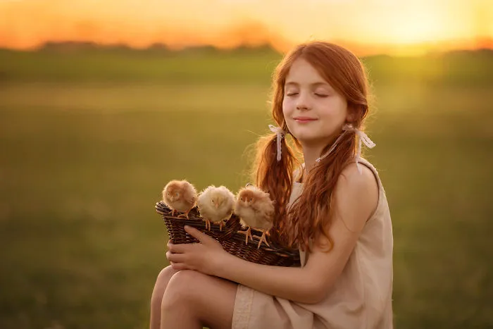 My Daughter Has A Special Bond With Animals And I Capture It In My Photos (20 Pics)