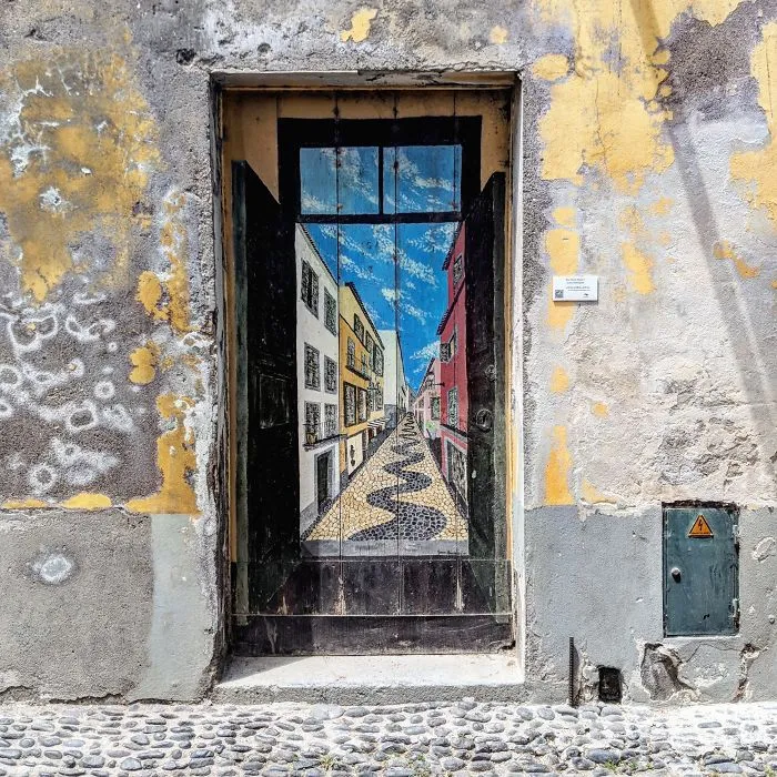 The Painted Doors Project: I Took Pictures Of Beautiful Doors In Madeira (27 Pics)