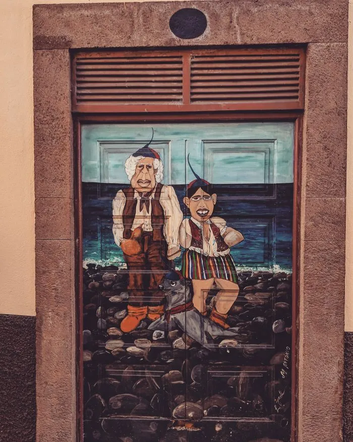 The Painted Doors Project: I Took Pictures Of Beautiful Doors In Madeira (27 Pics)