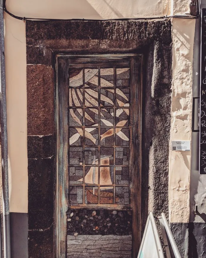 The Painted Doors Project: I Took Pictures Of Beautiful Doors In Madeira (27 Pics)