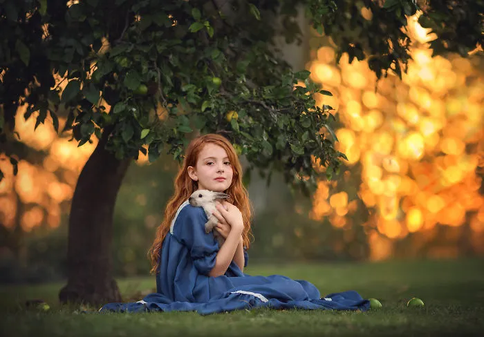 My Daughter Has A Special Bond With Animals And I Capture It In My Photos (20 Pics)