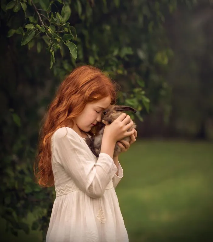 My Daughter Has A Special Bond With Animals And I Capture It In My Photos (20 Pics)