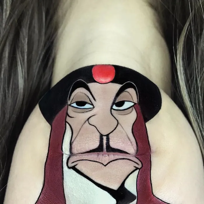 Makeup Artist Turns Her Lips Into Pop Culture Characters, And It’s So Real It’s Confusing