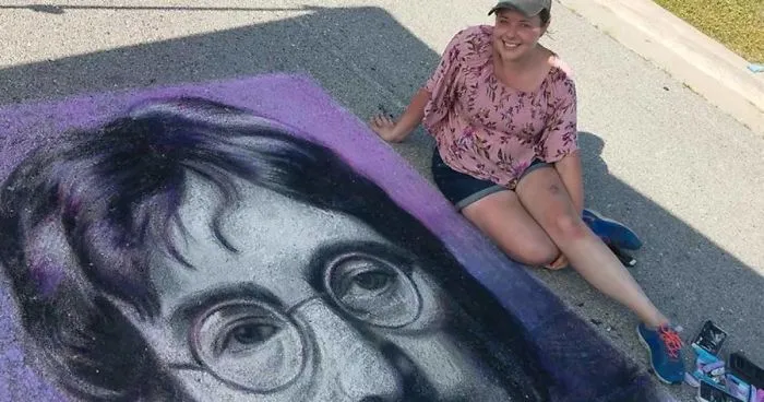 7 Hours Of Chalking In 2 Minutes: Chalk Portrait Of John Lennon Time-Lapse