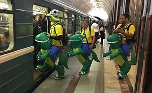 104 Times People Had To Look Twice To Understand What They Were Seeing On The Subway