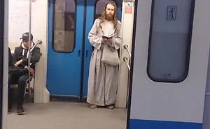 104 Times People Had To Look Twice To Understand What They Were Seeing On The Subway