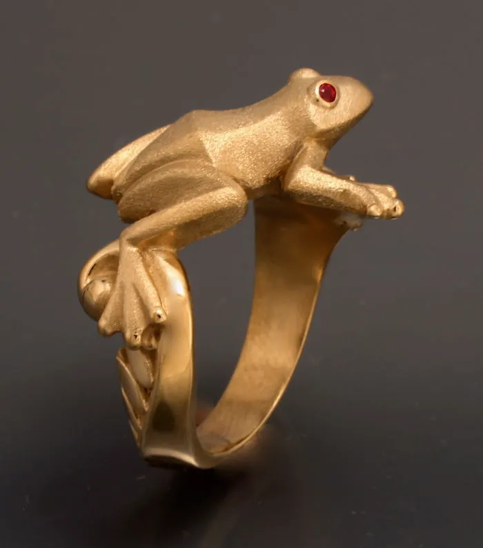 Frog Ring , Bronze