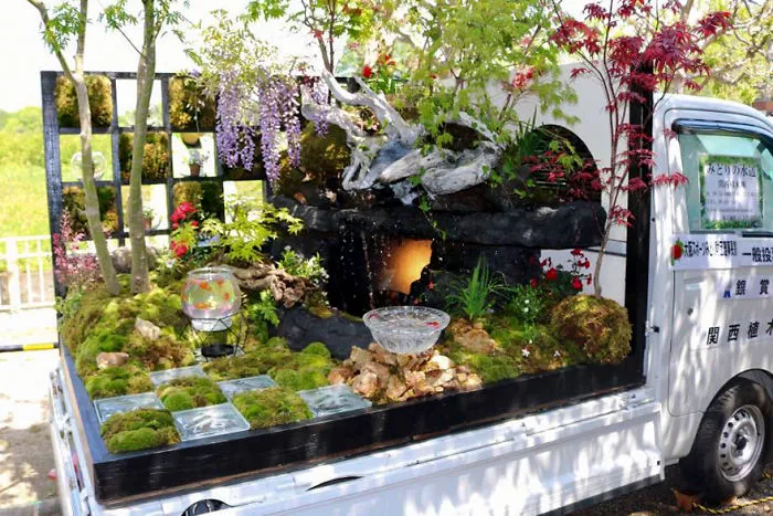 Impressive Garden With Goldfish Aquarium, Lighting And Waterfalls