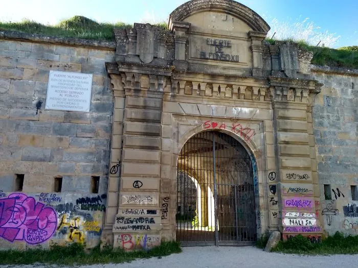 People Who Make This In Historical Places