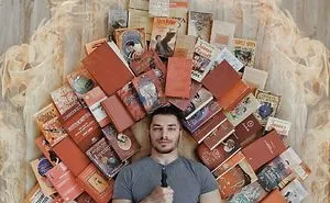 Book-Loving Guy Turns His Massive Library Into Art And His 120k Instagram Followers Approve