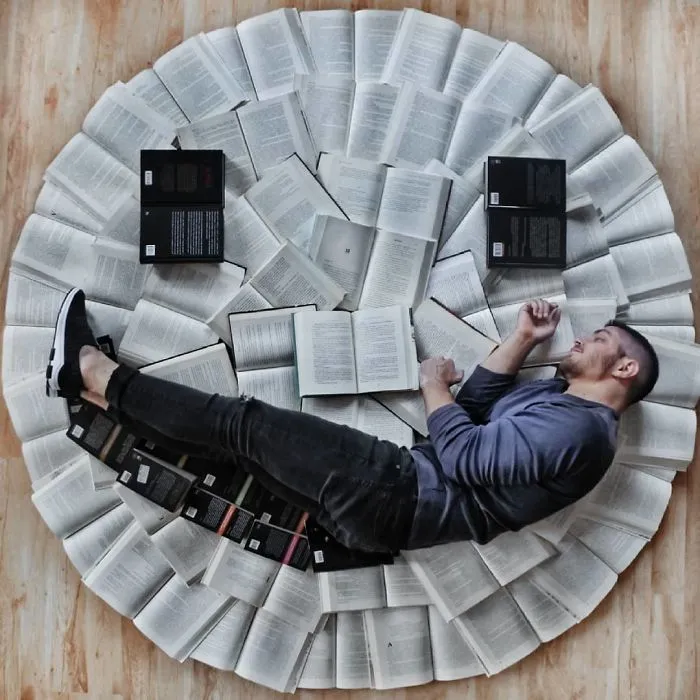 Book-Loving Guy Turns His Massive Library Into Art And His 120k Instagram Followers Approve