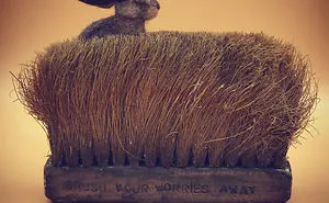 I'm A Needle Felt Artist From A Small Village And I Bring Old Brushes Nobody Would Look Twice At Back To Life