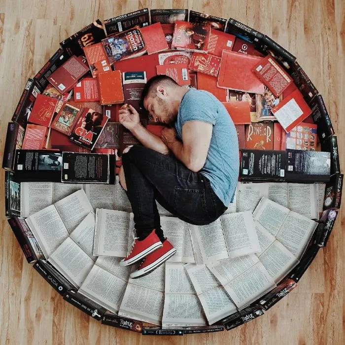 Book-Loving Guy Turns His Massive Library Into Art And His 120k Instagram Followers Approve