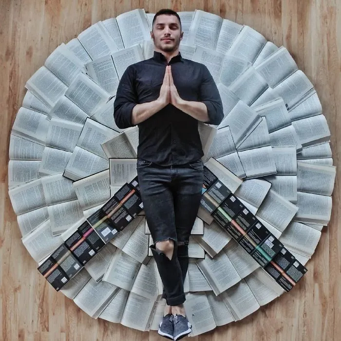 Book-Loving Guy Turns His Massive Library Into Art And His 120k Instagram Followers Approve