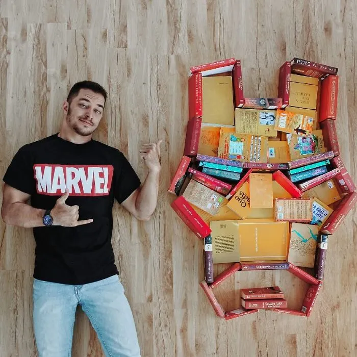 Book-Loving Guy Turns His Massive Library Into Art And His 120k Instagram Followers Approve