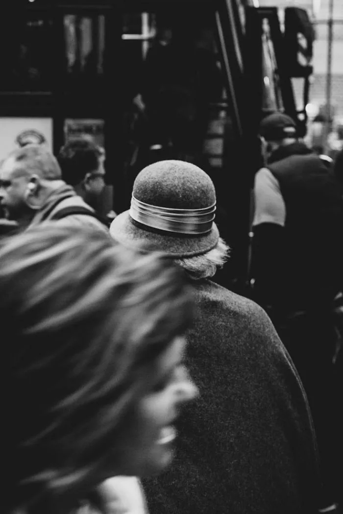 I Photographed The Loneliness In New York, And Here Are My Best 18 Photos