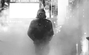 I Photographed The Loneliness In New York, And Here Are My Best 18 Photos