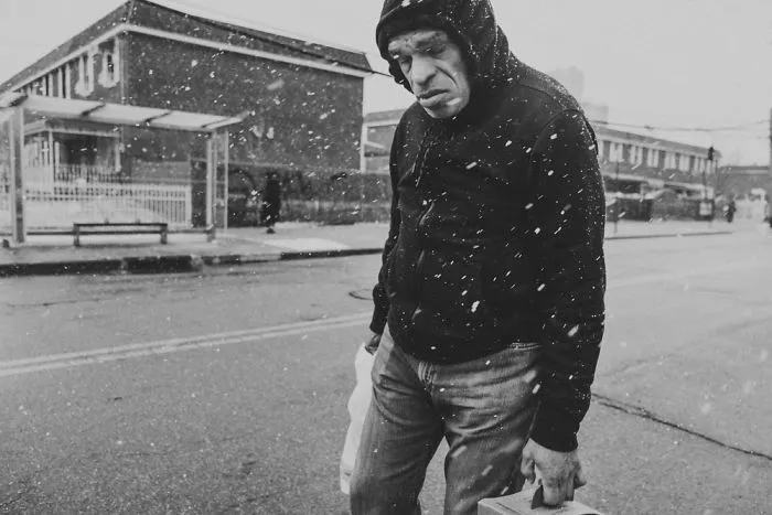I Photographed The Loneliness In New York, And Here Are My Best 18 Photos