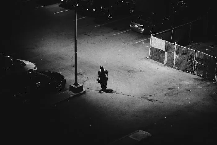 I Photographed The Loneliness In New York, And Here Are My Best 18 Photos