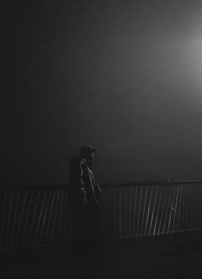 I Photographed The Loneliness In New York, And Here Are My Best 18 Photos