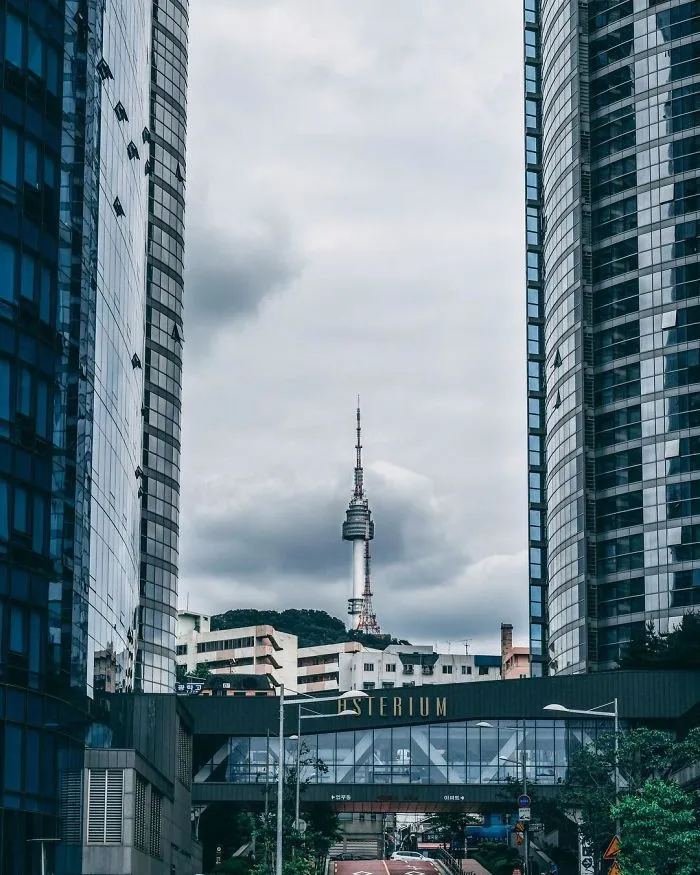 I Moved To Seoul From The US Two Years Ago To Be An English Teacher, And Here Are Some Of The Photos I've Taken