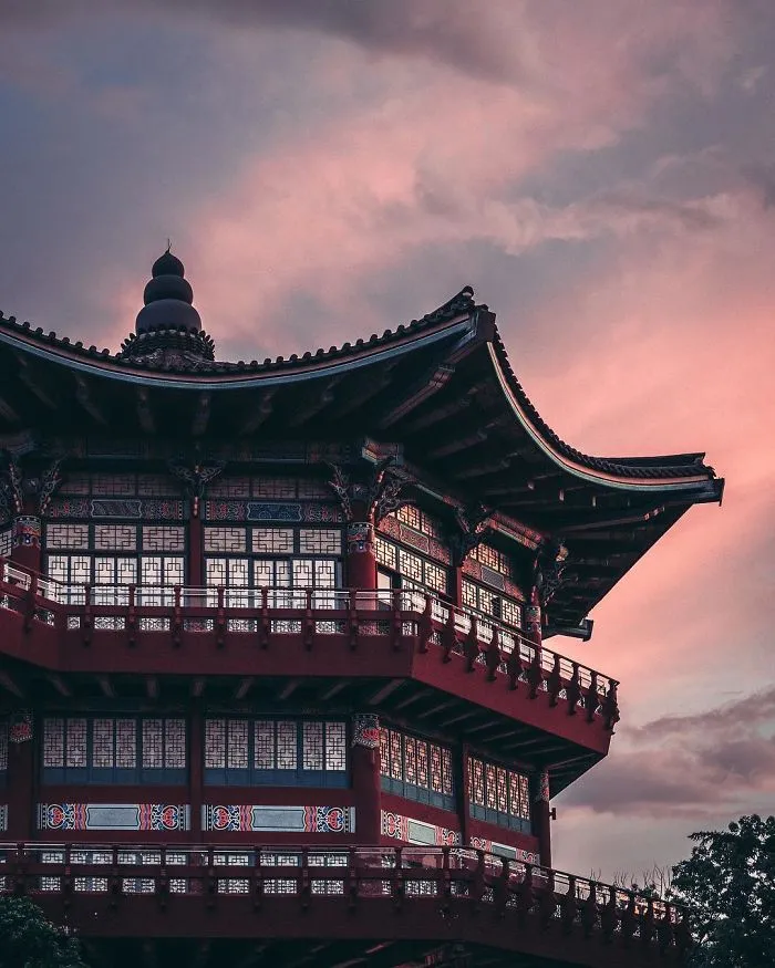 I Moved To Seoul From The US Two Years Ago To Be An English Teacher, And Here Are Some Of The Photos I've Taken