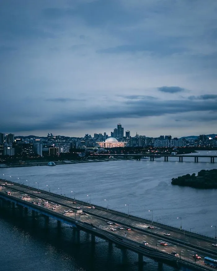 I Moved To Seoul From The US Two Years Ago To Be An English Teacher, And Here Are Some Of The Photos I've Taken