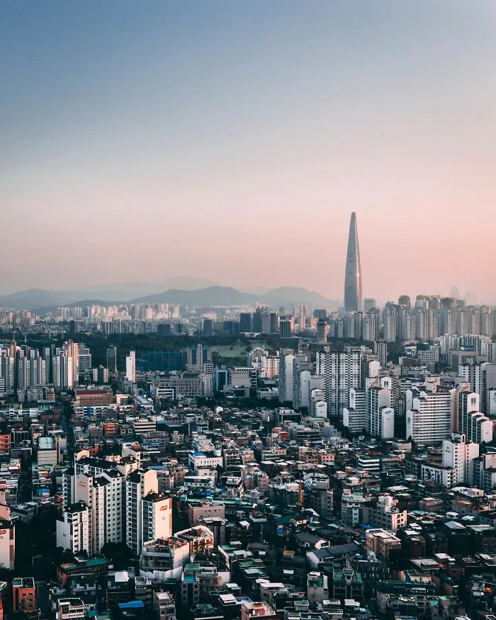I Moved To Seoul From The US Two Years Ago To Be An English Teacher, And Here Are Some Of The Photos I've Taken