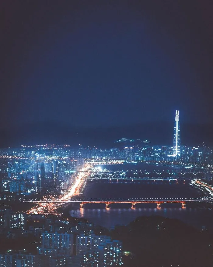 I Moved To Seoul From The US Two Years Ago To Be An English Teacher, And Here Are Some Of The Photos I've Taken