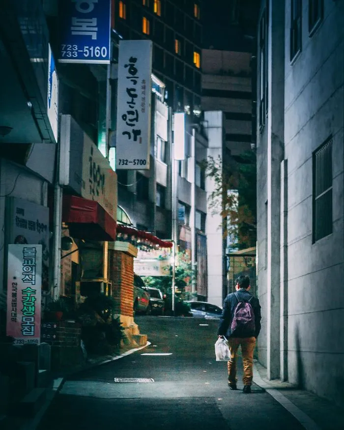 I Moved To Seoul From The US Two Years Ago To Be An English Teacher, And Here Are Some Of The Photos I've Taken