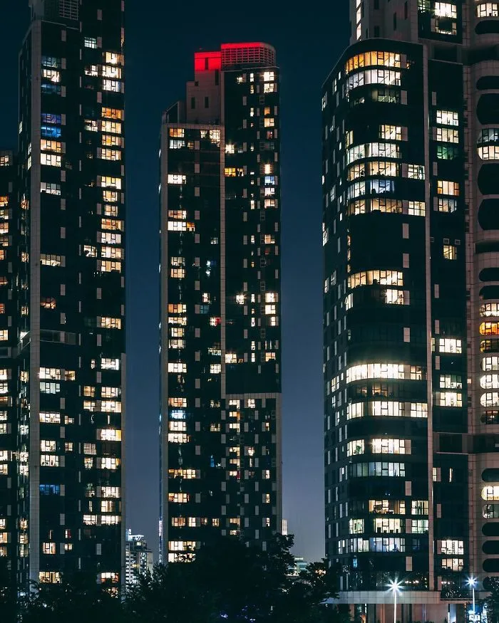 I Moved To Seoul From The US Two Years Ago To Be An English Teacher, And Here Are Some Of The Photos I've Taken