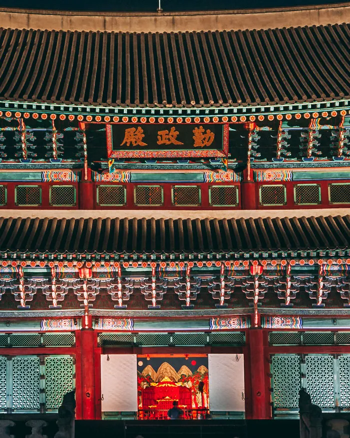 I Moved To Seoul From The US Two Years Ago To Be An English Teacher, And Here Are Some Of The Photos I've Taken