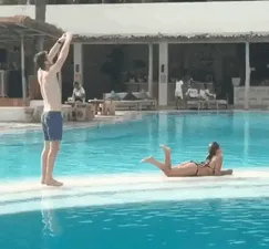 20+ Novios llegando al "extremo" para hacer esa foto perfecta de Instagram para su novia