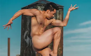 11 Fearless Dancers Strip Down On NYC Rooftops, And The Result Will Make Your Heart Beat Faster