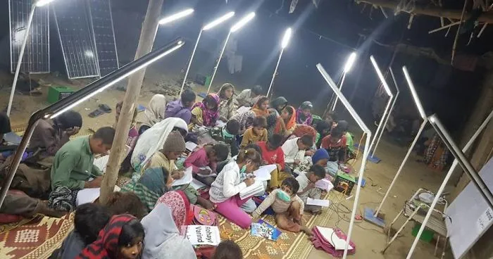 Pakistan's First Solar Night School, Perfect Solution To Educate 23 Million Out-Of-School Children