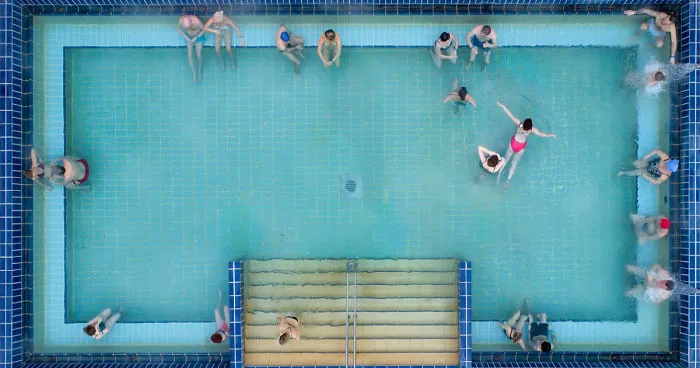 I Display The Iconic, 100-Year-Old Gellért Thermal Baths Through Startling Pairs Of Pictures