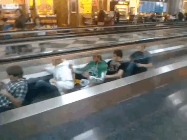 Remando en el aeropuerto