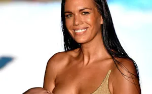 People Call Breastfeeding Model "Disgusting", Probably Regret It After Her Friend Posts The Real Story Behind It
