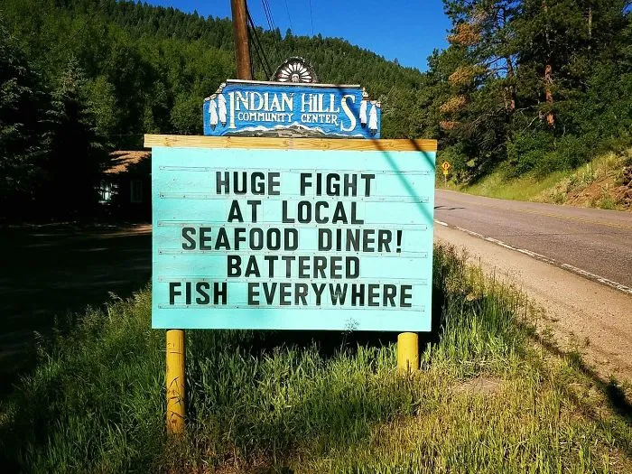 Someone In Colorado Is Putting The Funniest Signs, And The Puns Are Priceless (50 Pics)