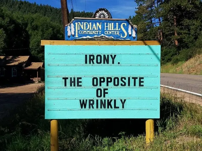 Someone In Colorado Is Putting The Funniest Signs, And The Puns Are Priceless (50 Pics)