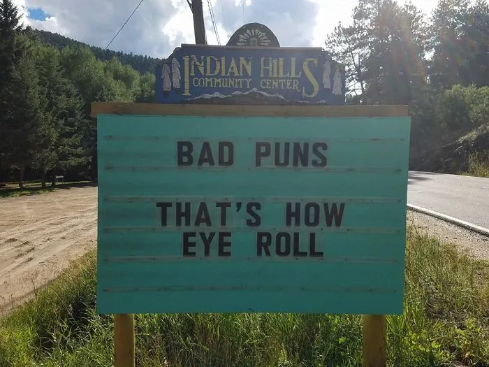 Someone In Colorado Is Putting The Funniest Signs, And The Puns Are Priceless (50 Pics)